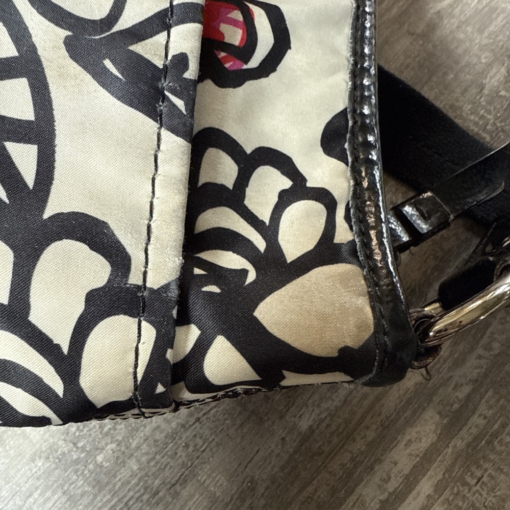COACH‎ Graffiti Kyra Poppy Black White Red Sateen Shoulder Crossbody Bag F16864 - Picture 7 of 11